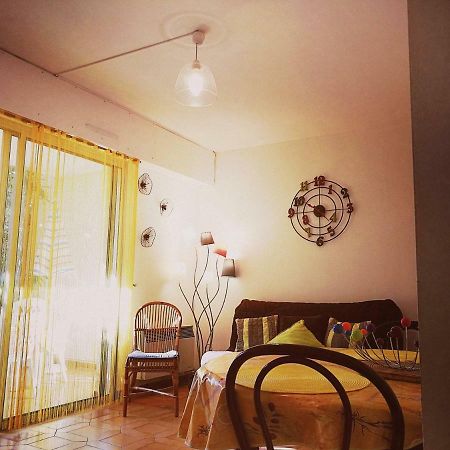 Charmant Studio 卡西斯 外观 照片